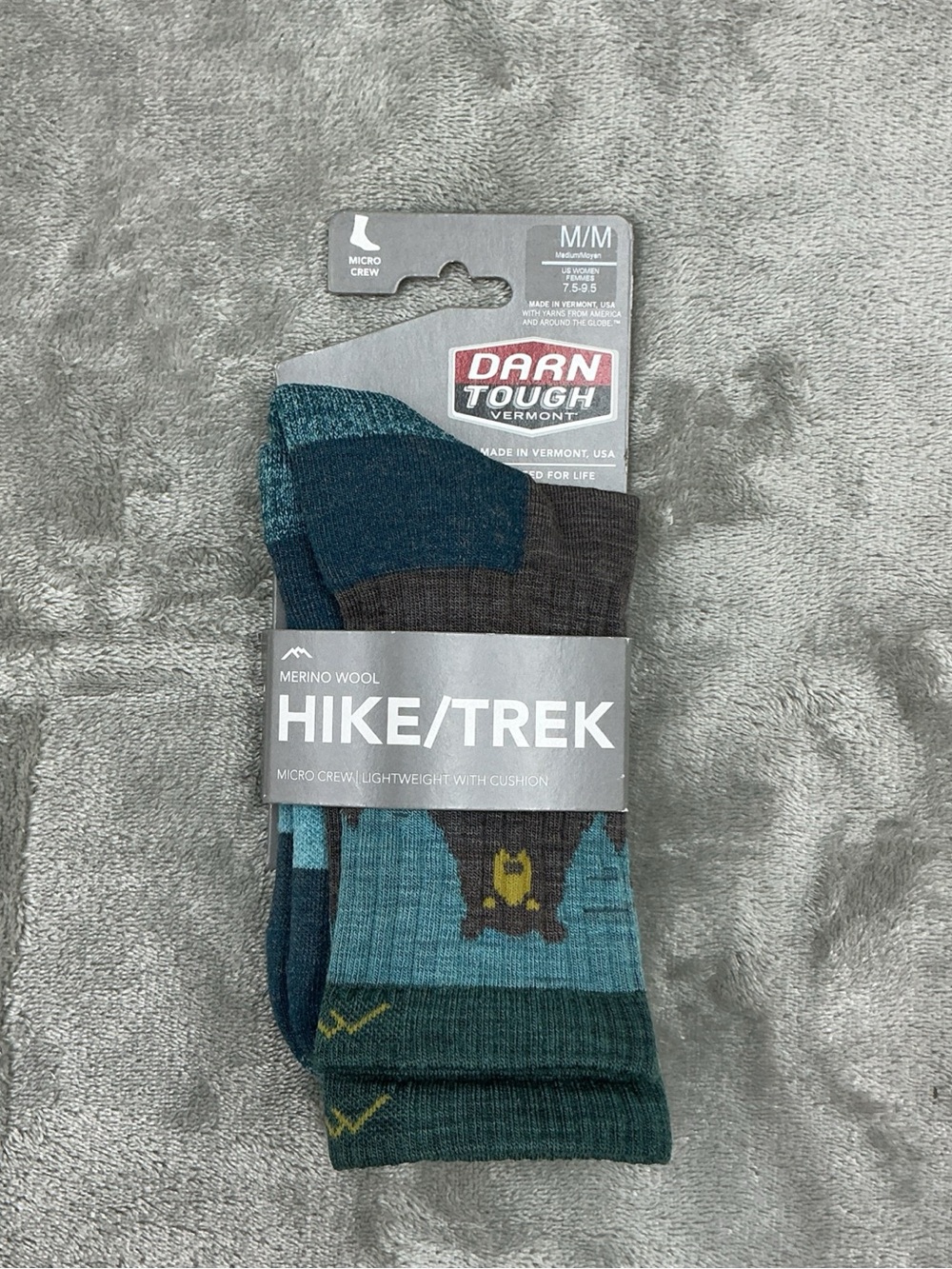 DARN TOUGH 1970 Aqua Bear Micro Crew Light Cushion Womens Socks Wool MEDIUM New.